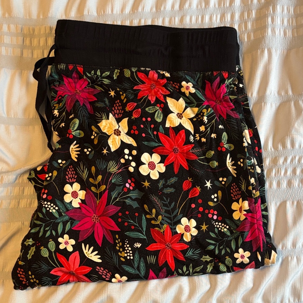 Little Sleepies Women’s Floral Black Pants